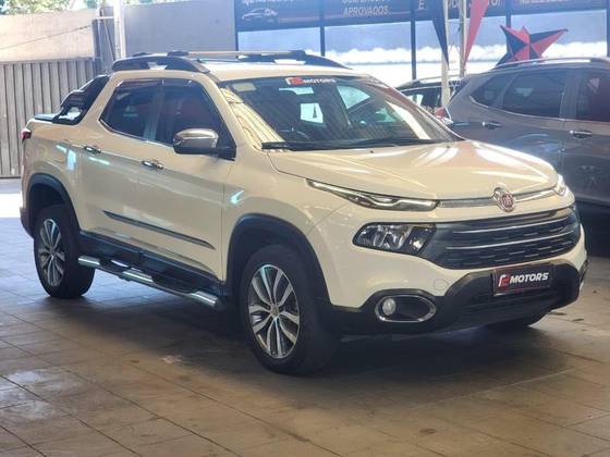 FIAT TORO 1.8 16V EVO FLEX FREEDOM AT6 FIAT TORO 1.8 16V EVO FLEX FREEDOM AT6